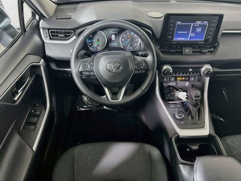 Used 2020 Toyota RAV4 XLE w/ XLE Grade Weather Package AWD/4WD image 19
