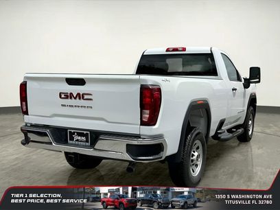 New 2025 GMC Sierra 2500 Pro w/ Convenience Package