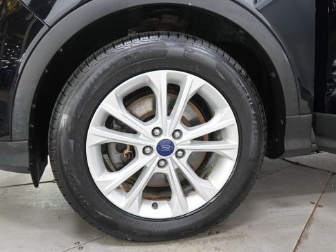 Used 2017 Ford Escape SE w/ Equipment Group 201A AWD/4WD image 30