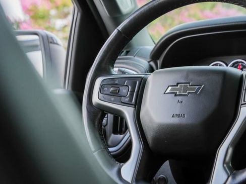 Used 2021 Chevrolet Silverado 1500 LT Trail Boss w/ Convenience Package II AWD/4WD image 48