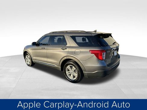 Used 2022 Ford Explorer XLT image 12