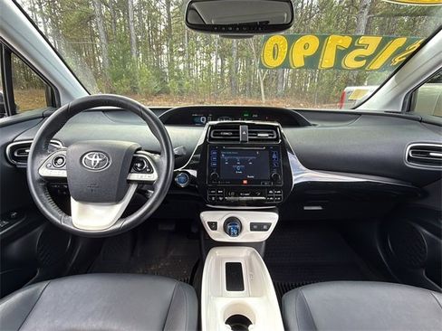 Used 2016 Toyota Prius Four w/ Advanced Technology Package image 16