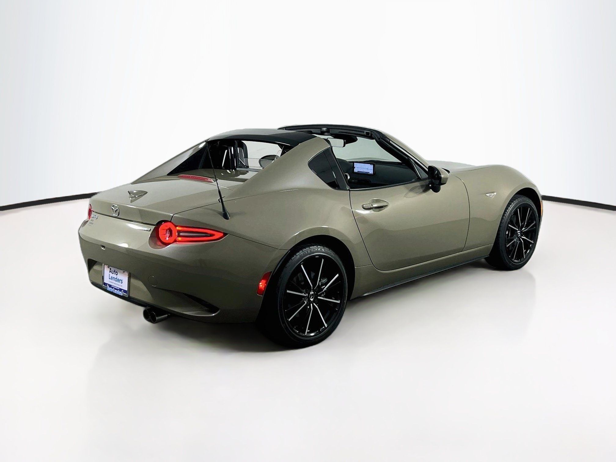 Used 2024 MAZDA MX-5 Miata RF Grand Touring RWD image 5