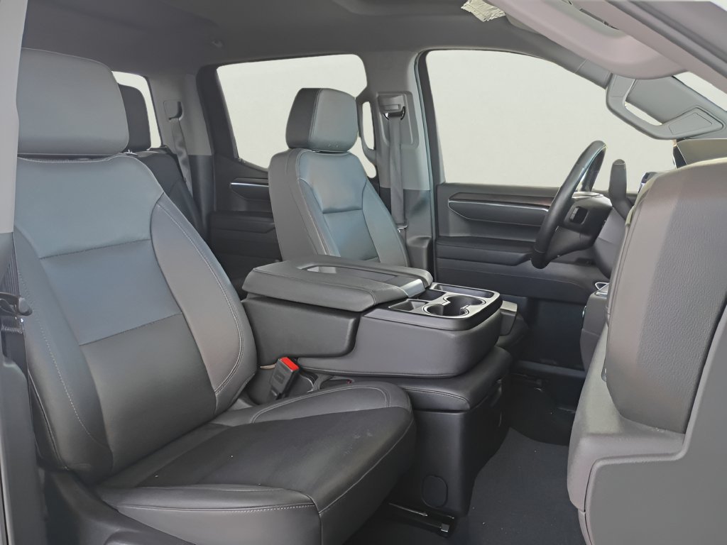 Used 2025 GMC Sierra 1500 SLT RWD image 3