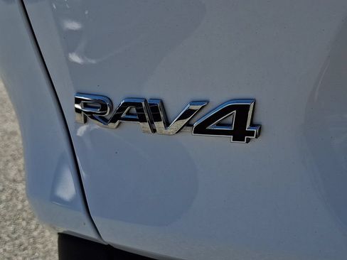 Used 2024 Toyota RAV4 LE FWD image 29