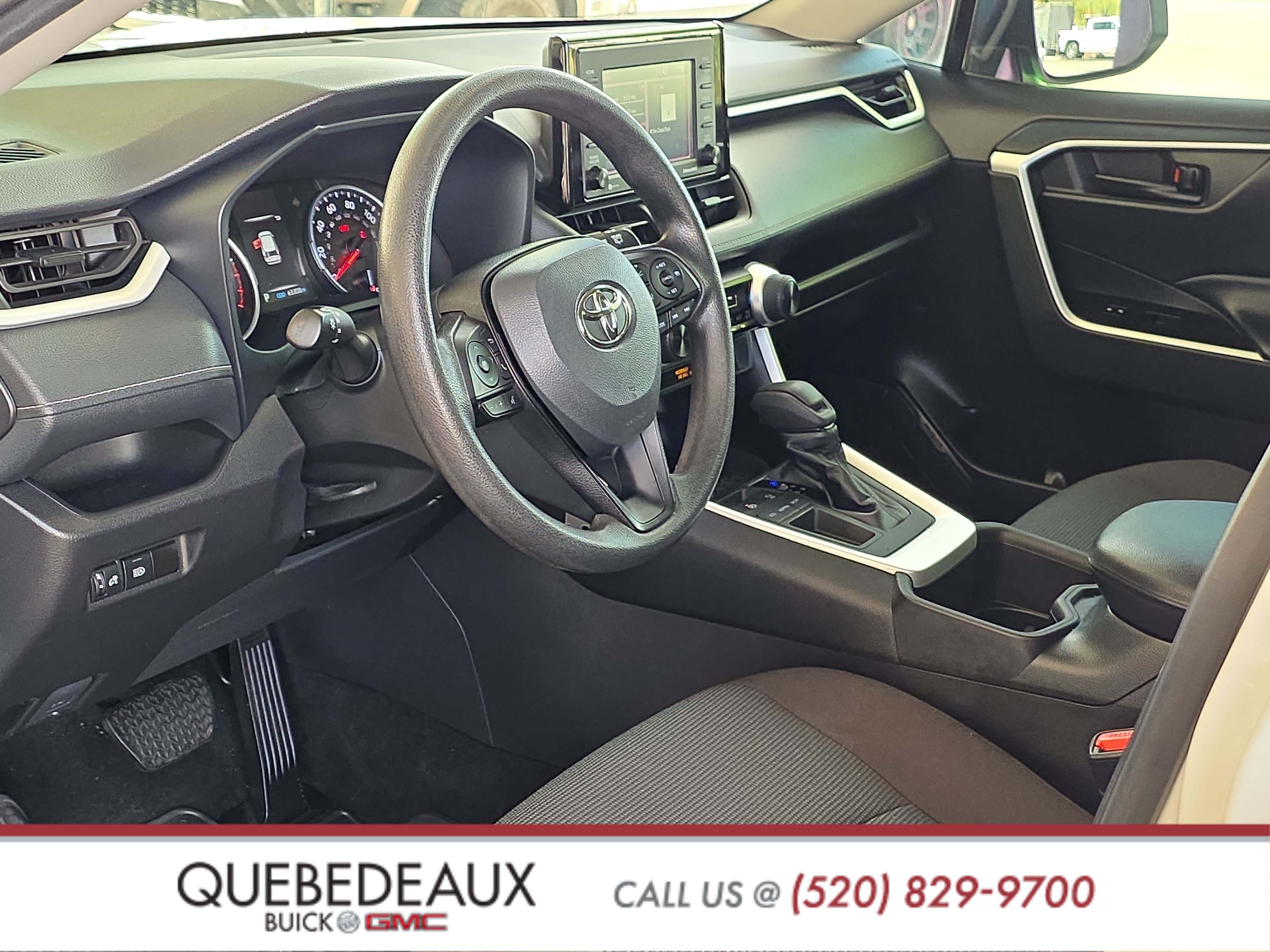Used 2022 Toyota RAV4 LE FWD image 10