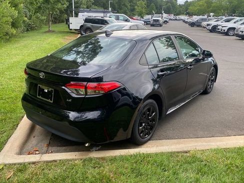 Used 2023 Toyota Corolla LE FWD image 28