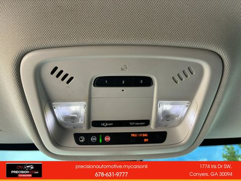 Used 2019 Chevrolet Traverse LT image 40