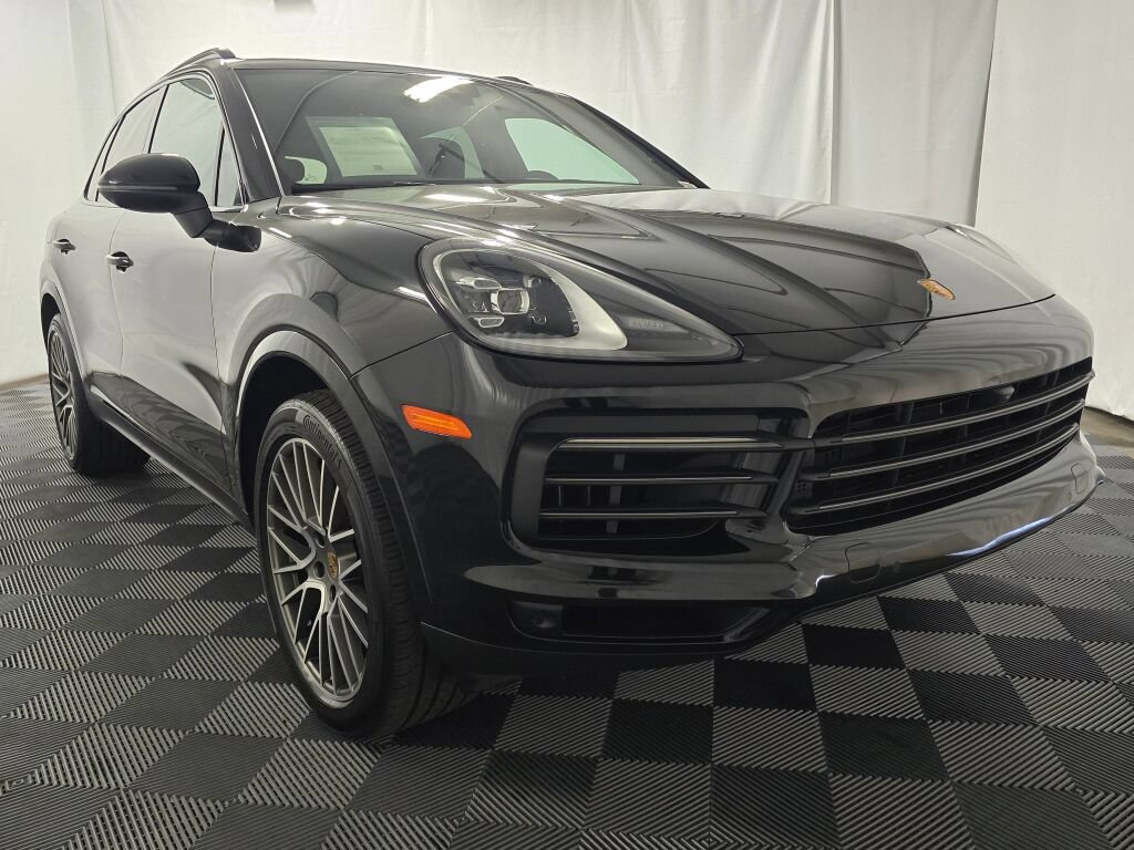 Certified 2023 Porsche Cayenne Platinum Edition AWD/4WD image 9