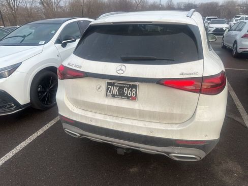 Used 2025 Mercedes-Benz GLC 300 4MATIC image 16