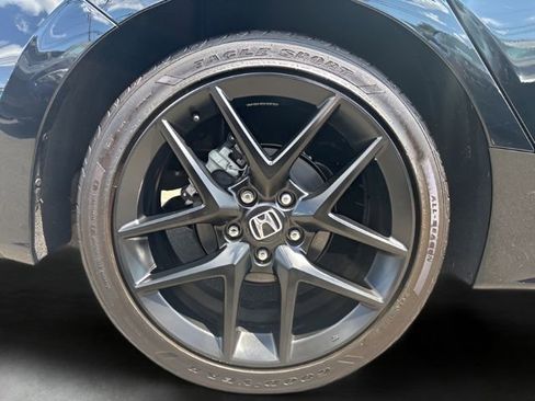 Used 2025 Honda Civic Sport image 31