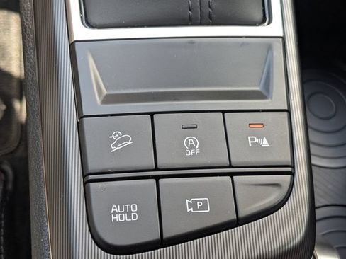 Certified 2026 Kia Sportage SX FWD image 22