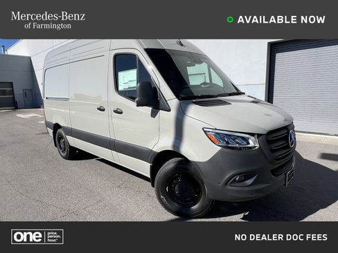 Used 2024 Mercedes-Benz Sprinter 2500 image 1