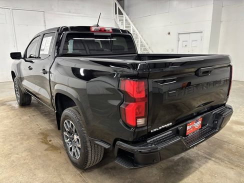 Used 2024 Chevrolet Colorado LT w/ LT Convenience Package III image 5