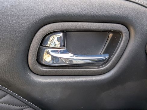 Used 2021 INFINITI QX80 Sensory w/ All-Season Package image 30