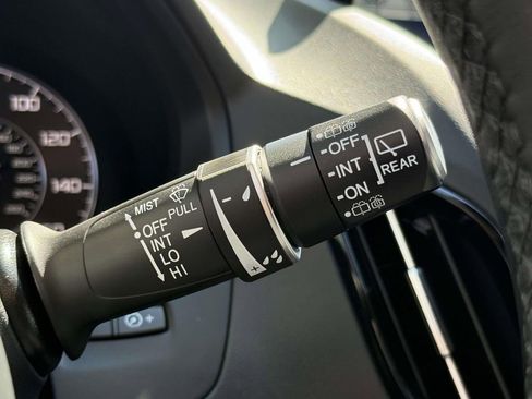 Used 2025 Acura RDX SH-AWD w/ Technology Package image 29