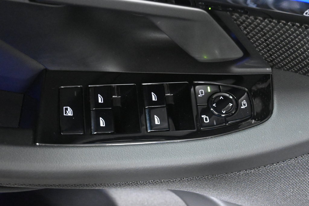 Used 2025 BMW M5 Touring AWD/4WD image 30
