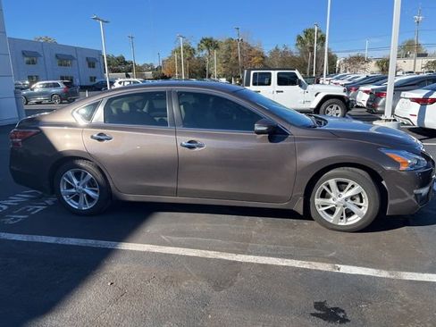 Used 2015 Nissan Altima 2.5 SL w/ Technology Package image 5