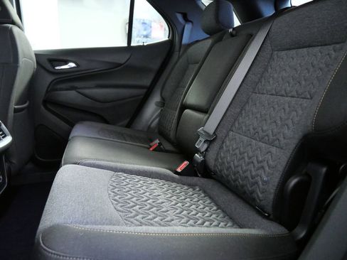 Used 2022 Chevrolet Equinox LT AWD/4WD image 15