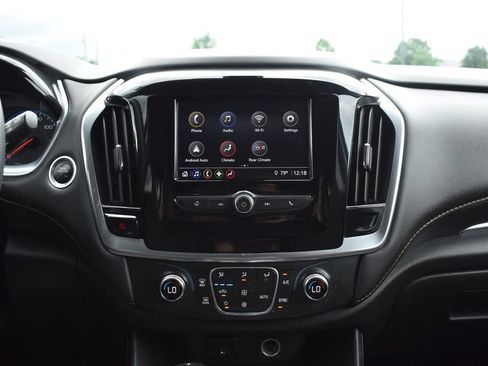Used 2020 Chevrolet Traverse LS FWD image 19