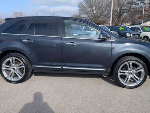Used 2013 Lincoln MKX Sport Utility 4D image 4