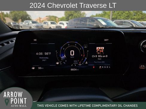 Used 2024 Chevrolet Traverse LT w/ Trailering Package FWD image 26