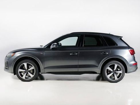 Certified 2023 Audi Q5 2.0T Prestige image 2