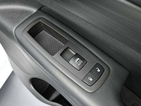 Used 2021 Jeep Grand Cherokee Laredo X AWD/4WD image 48