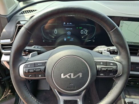 Certified 2023 Kia Sportage EX AWD/4WD image 19