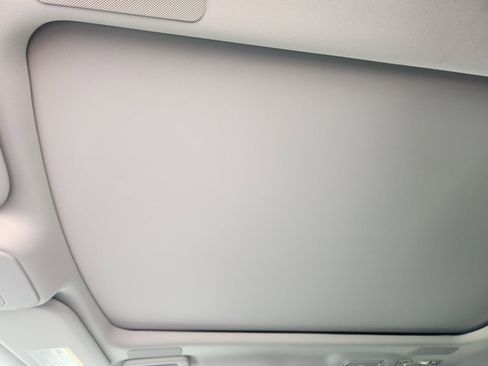 New 2026 Ford Expedition Platinum image 23