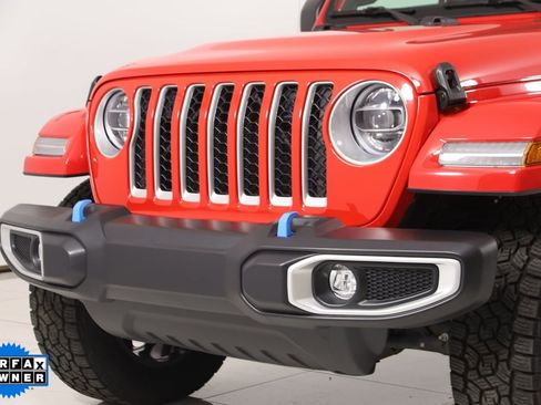 Used 2022 Jeep Wrangler Unlimited Sahara w/ Cold Weather Group image 53