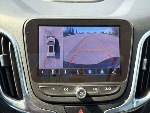 Used 2020 Chevrolet Equinox Premier AWD/4WD image 9