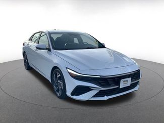 Used 2025 Hyundai Elantra Limited video 1