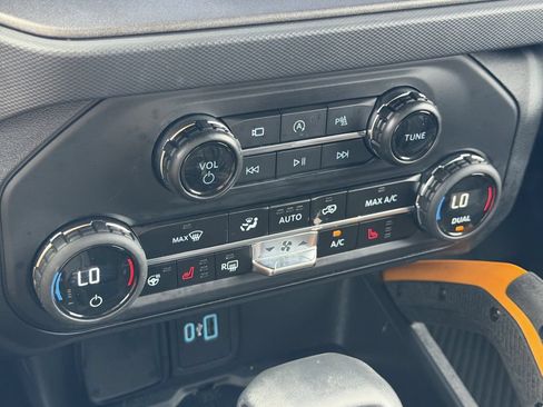 Used 2024 Ford Bronco Badlands AWD/4WD image 20