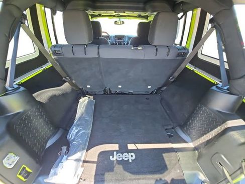Used 2016 Jeep Wrangler Unlimited Sport w/ Quick Order Package 24S AWD/4WD image 13