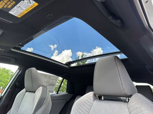 New 2026 Toyota C-HR AWD/4WD image 32