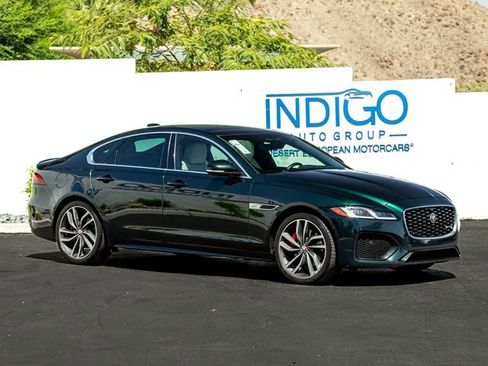 Used 2021 Jaguar XF R-Dynamic SE AWD/4WD image 4