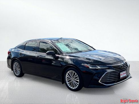 Used 2021 Toyota Avalon Limited FWD image 8