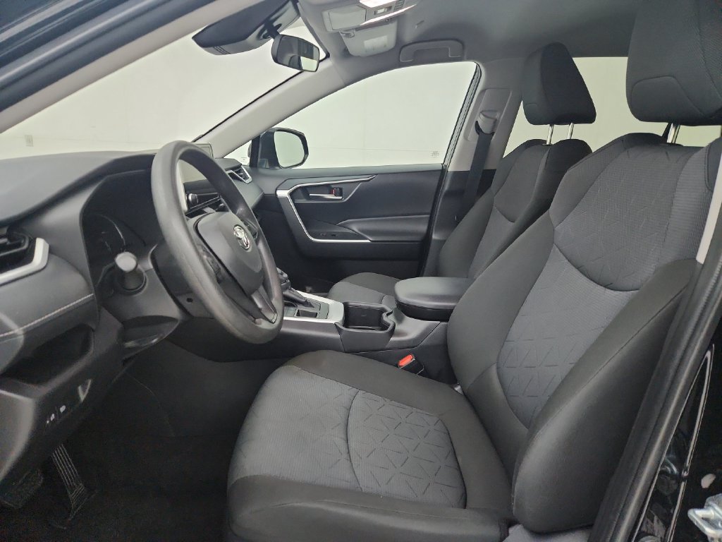 Used 2025 Toyota RAV4 XLE AWD/4WD image 20