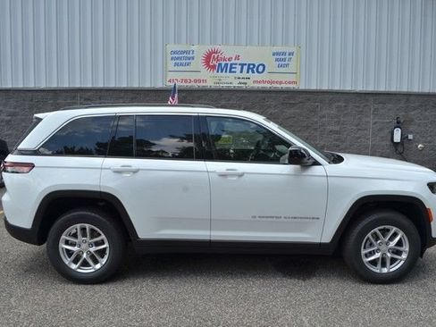 New 2026 Jeep Grand Cherokee Laredo X AWD/4WD image 9