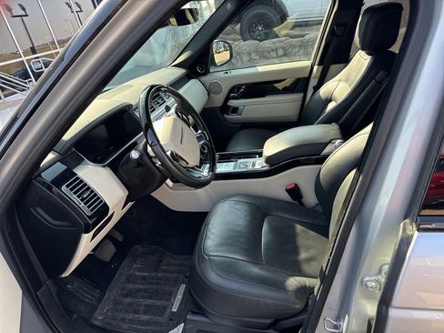 Used 2020 Land Rover Range Rover HSE image 9