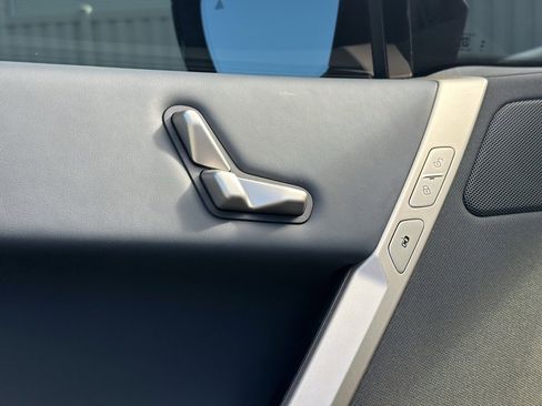 Certified 2023 BMW iX xDrive50 w/ Sport Package image 21