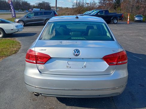Used 2012 Volkswagen Passat 2.5 SEL image 4