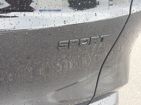 Used 2025 Honda CR-V Sport image 10
