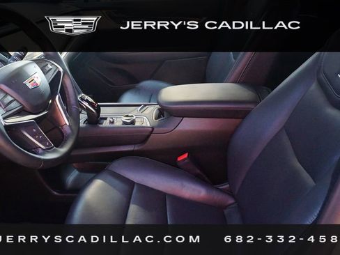 Certified 2025 Cadillac XT5 Premium Luxury image 18