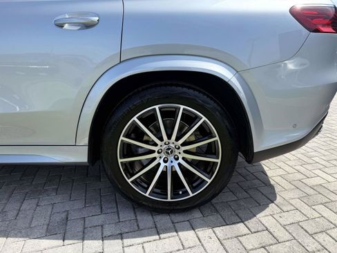 Certified 2026 Mercedes-Benz GLS 450 4MATIC image 11