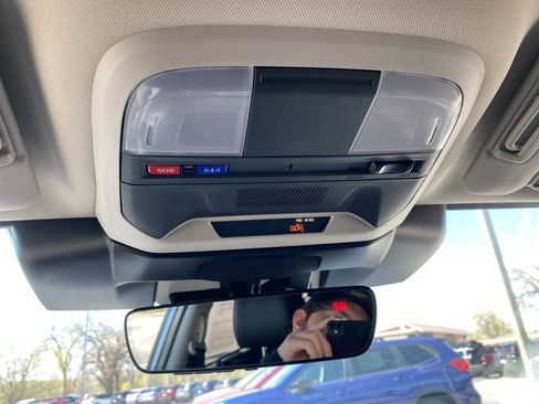 Certified 2025 Subaru Crosstrek 2.5i Limited w/ Crosstrek Mirror Package AWD/4WD image 17