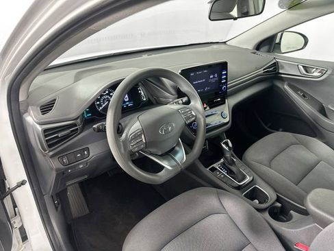 Used 2022 Hyundai Ioniq Blue FWD image 17