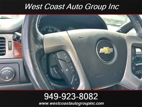 Used 2014 Chevrolet Suburban LT image 22