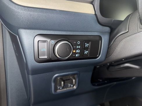 New 2025 Ford Maverick Lariat w/ 4K Tow Package image 15